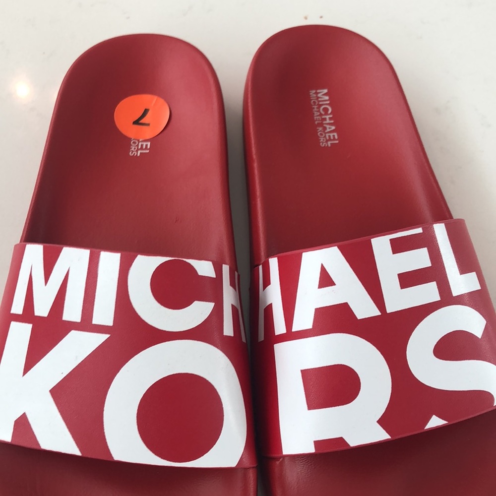 Brand New Red MK Red Flats ! ♥️♥️ - Picture 3 of 5